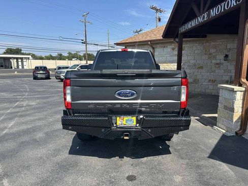 Used 2017 Ford F250 XLT w/ XLT Value Package AWD/4WD image 4