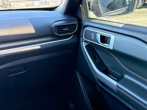 Certified 2022 Ford Explorer Timberline image 15
