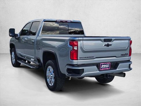 Used 2024 Chevrolet Silverado 2500 High Country w/ High Country Premium Package AWD/4WD image 8