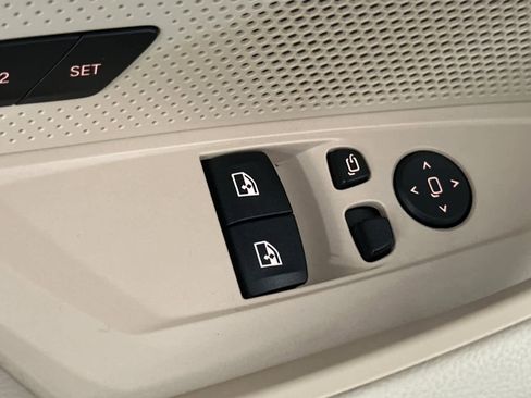 Used 2021 BMW 440i xDrive Coupe w/ Premium Package image 13