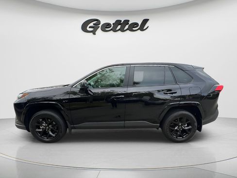 Certified 2025 Toyota RAV4 LE FWD image 8