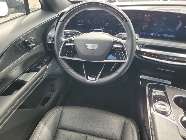 Certified 2024 Cadillac Lyriq Luxury w/ LPO, Floor Liner Package AWD/4WD image 25