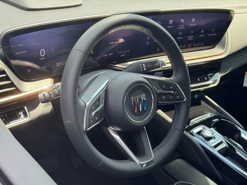 New 2025 Buick Envision Avenir image 14