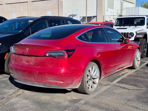 Used 2018 Tesla Model 3 Long Range AWD/4WD image 18