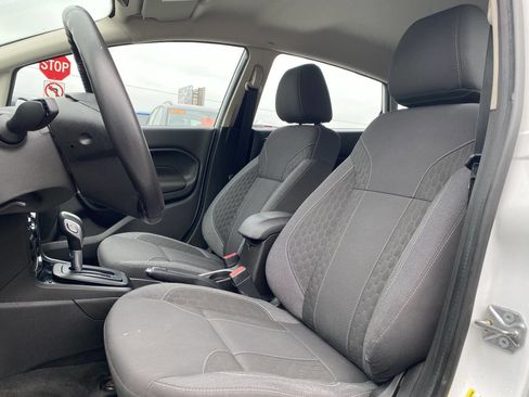 Used 2014 Ford Fiesta SE w/ Equipment Group 201A image 12