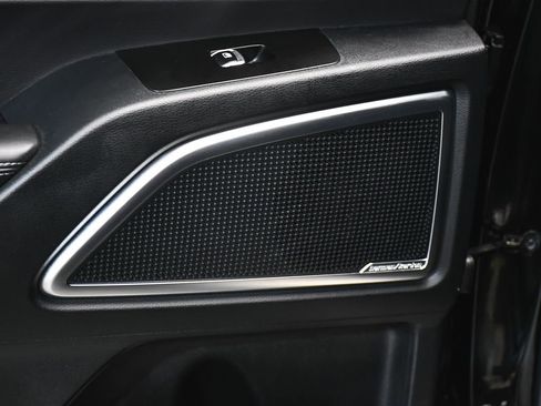 Used 2024 Kia Telluride SX w/ Towing Package AWD/4WD image 14