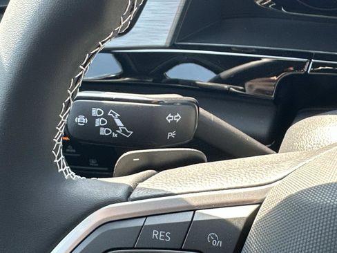 New 2026 Volkswagen Atlas Cross Sport SE image 25