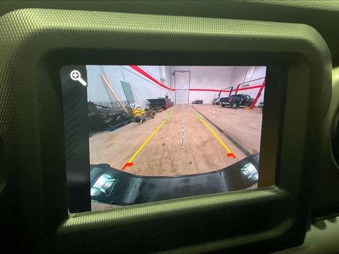 Used 2021 Jeep Gladiator Willys image 21