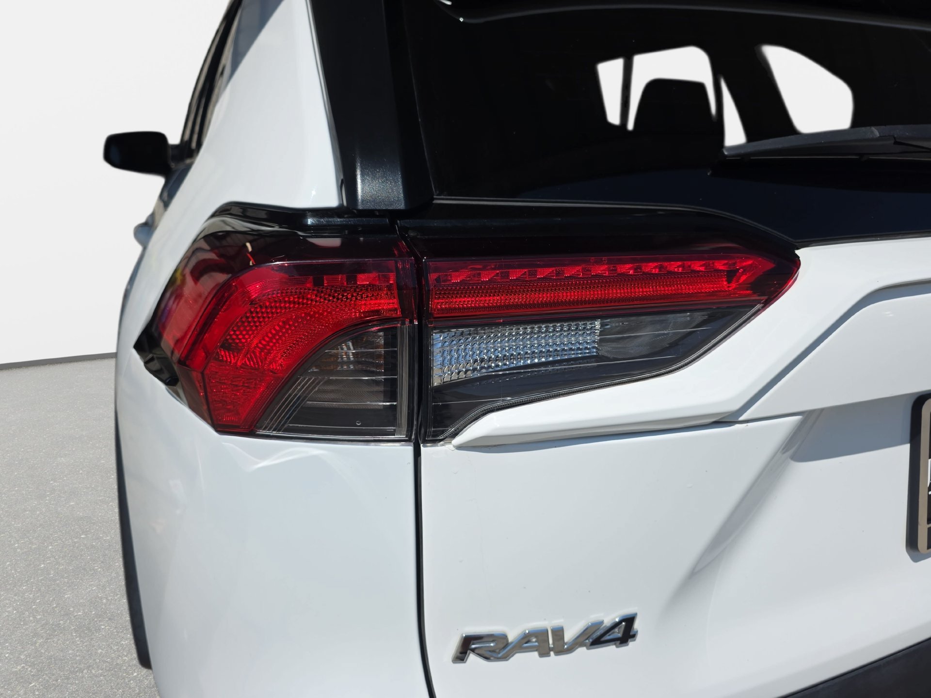 Used 2023 Toyota RAV4 XLE w/ Convenience Package FWD image 33