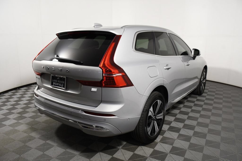 Used 2023 Volvo XC60 T8 Plus AWD/4WD image 6