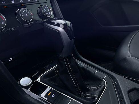 Used 2023 Volkswagen Taos SE image 20