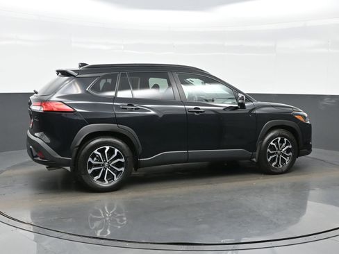 Used 2025 Toyota Corolla Cross AWD Hybrid w/ Moonroof Package image 6