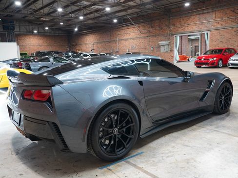 Used 2017 Chevrolet Corvette Grand Sport image 18