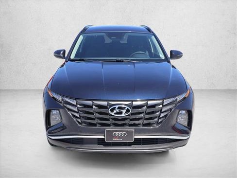 Used 2022 Hyundai Tucson Blue AWD/4WD image 2