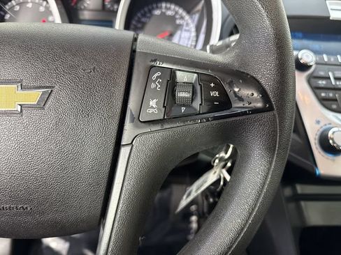 Used 2015 Chevrolet Equinox LS FWD image 11