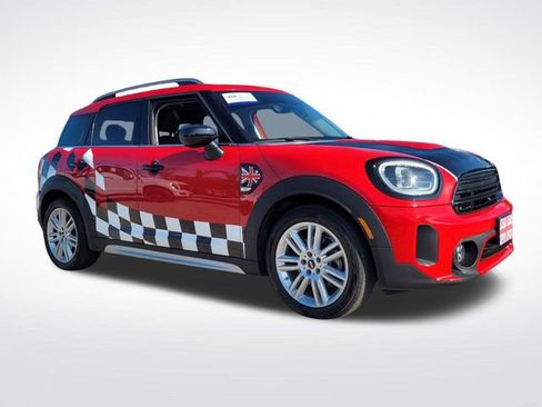 Used 2022 MINI Cooper Countryman image 1