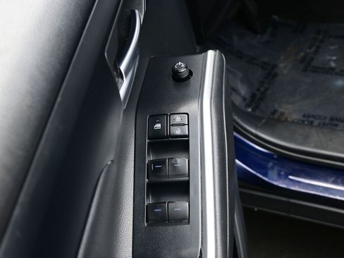 Used 2021 Toyota Highlander XSE image 10