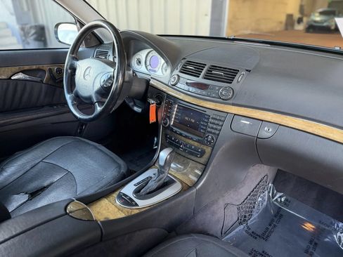 Used 2005 Mercedes-Benz E 500 Sedan image 20