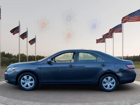 Used 2007 Toyota Camry LE image 4