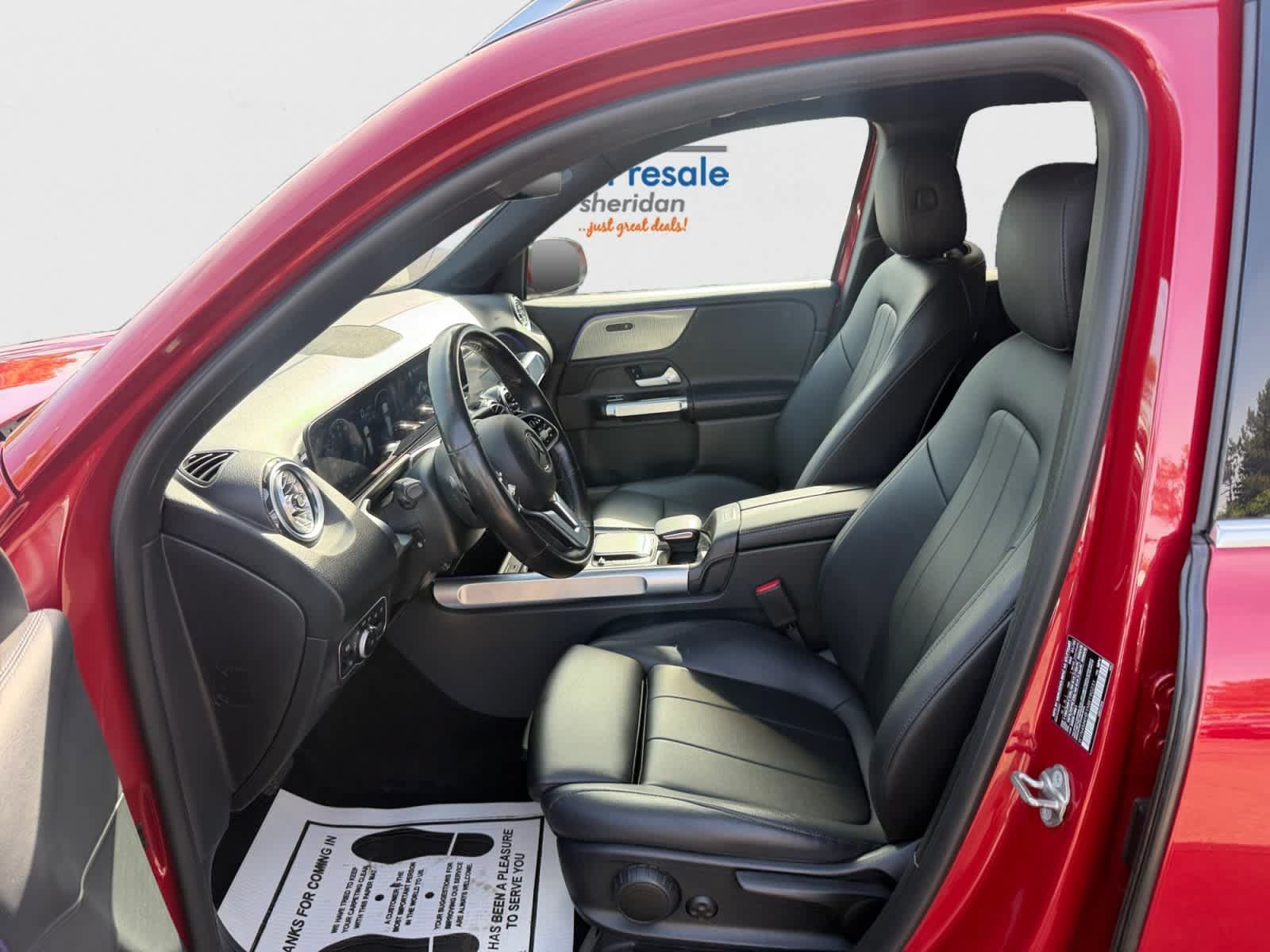 Used 2022 Mercedes-Benz GLB 250 4MATIC image 11