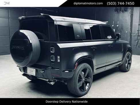 Used 2022 Land Rover Defender 110 V8 AWD/4WD image 7