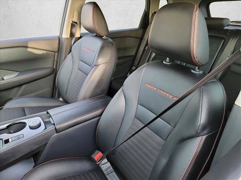 Used 2025 Nissan Rogue SV AWD/4WD image 13