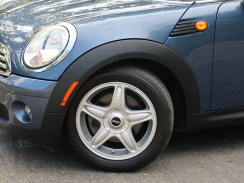 Used 2009 MINI Cooper Convertible FWD image 5