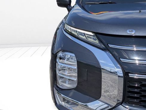 Used 2025 Mitsubishi Outlander SEL AWD/4WD image 9
