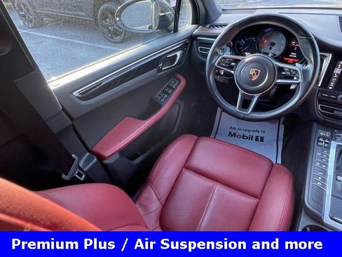 Used 2021 Porsche Macan S image 37