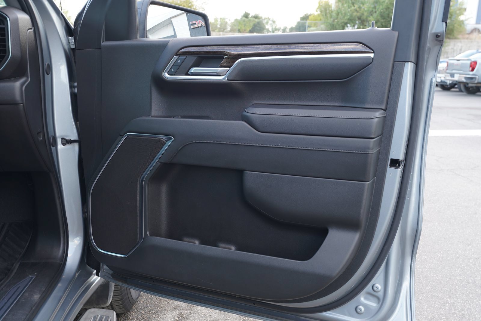 Used 2024 GMC Sierra 1500 Elevation AWD/4WD image 26
