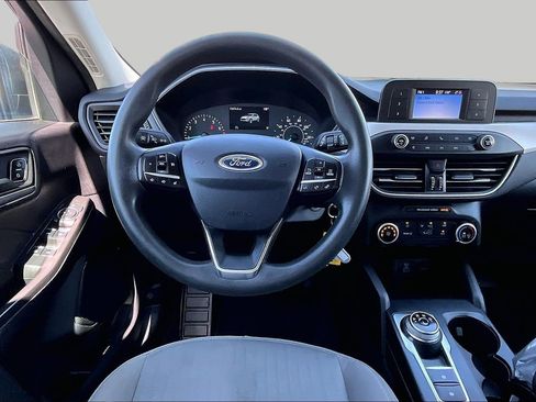 Used 2022 Ford Escape S AWD/4WD image 5