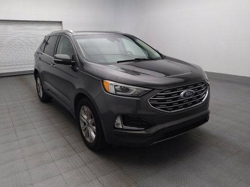 Used 2019 Ford Edge Titanium w/ Cold Weather Package AWD/4WD image 13