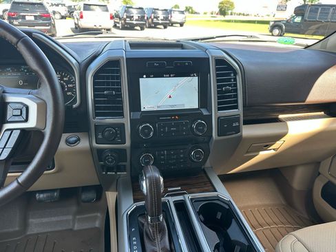 Used 2018 Ford F150 Lariat AWD/4WD image 12