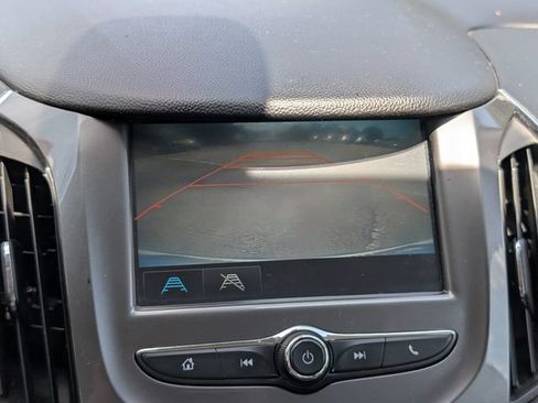 Used 2017 Chevrolet Cruze LT w/ Convenience Package FWD image 18
