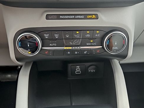 Used 2024 Ford Escape Active AWD/4WD image 19