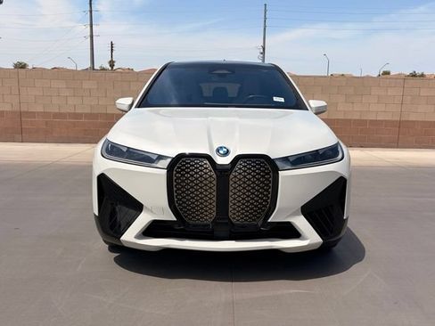 Used 2024 BMW iX xDrive50 w/ Premium Package AWD/4WD image 3