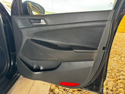 Used 2016 Hyundai Tucson Sport FWD image 23
