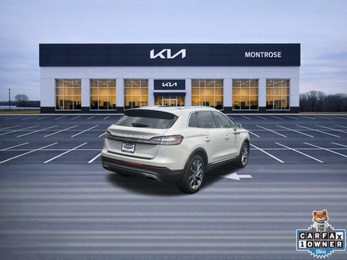 Used 2022 Lincoln Nautilus Reserve w/ Equipment Group 201A AWD/4WD image 6