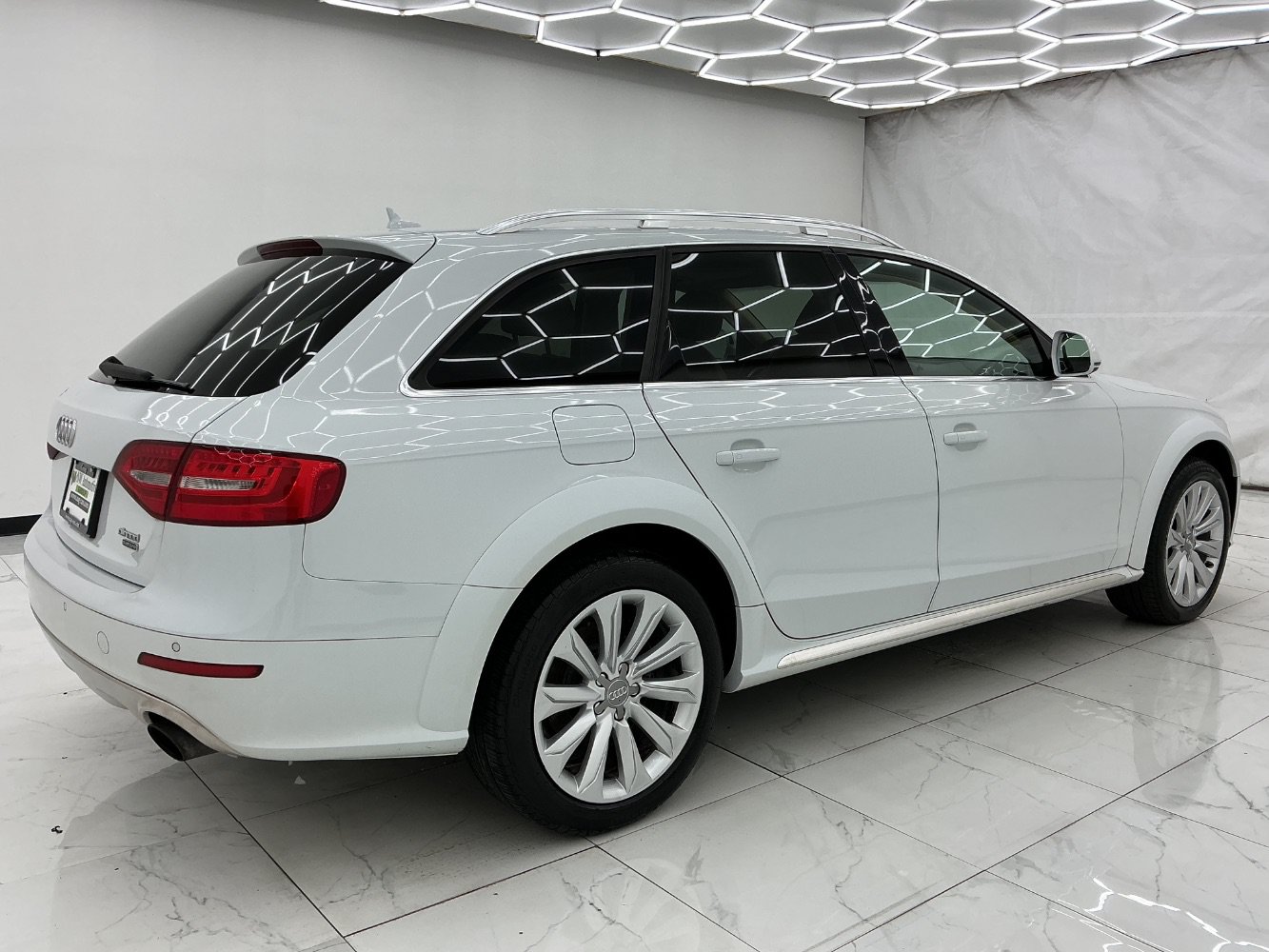 Used 2016 Audi A4 Premium Plus w/ Technology Package AWD/4WD image 11
