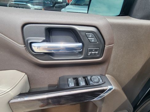 Used 2019 Chevrolet Silverado 1500 LTZ w/ LTZ Premium Package image 13