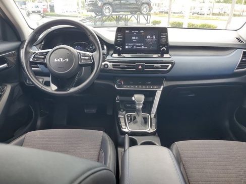 Used 2023 Kia Seltos S FWD image 12