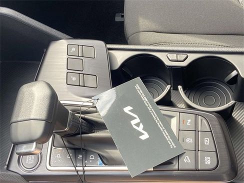 New 2026 Kia Sportage LX image 19