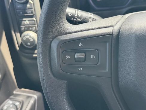 Used 2019 Chevrolet Silverado 1500 Custom AWD/4WD image 17