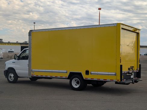 Used 2024 Ford E-350 and Econoline 350 Super Duty w/ Driver's Safety Package image 5