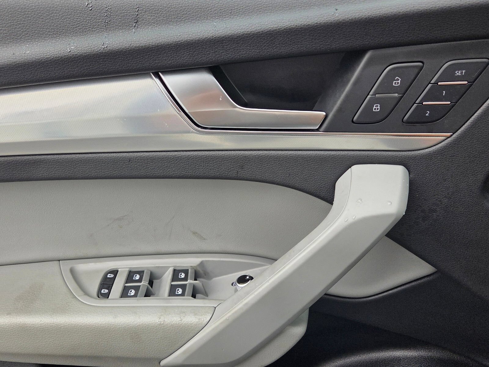 Used 2025 Audi Q5 2.0T Premium AWD/4WD image 32