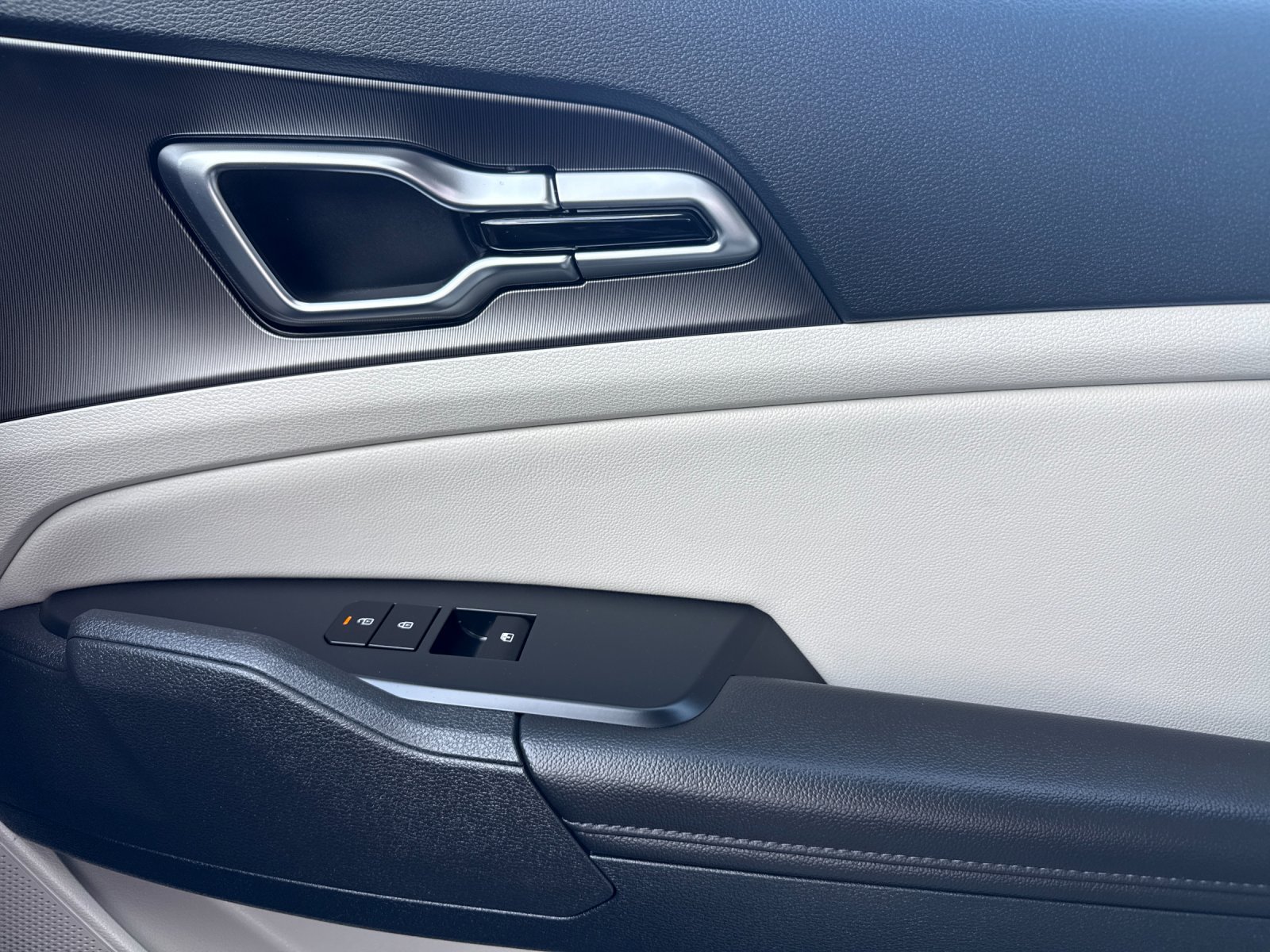 New 2026 Kia Sportage SX FWD image 19