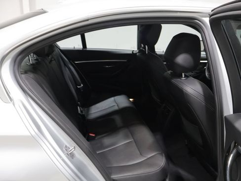 Used 2017 BMW 330i xDrive Sedan AWD/4WD image 20