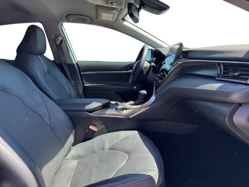 Used 2024 Toyota Camry XSE FWD image 17