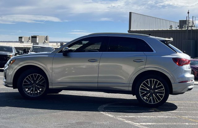 Used 2022 Audi Q3 2.0T Premium w/ Convenience Package AWD/4WD image 7