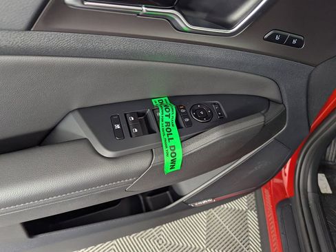 New 2026 Kia Sportage SX image 16